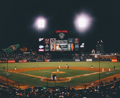 开云平台-当篮球战术遇上F1弯道，班凯罗如何用开拓者哲学在街道赛接管比赛