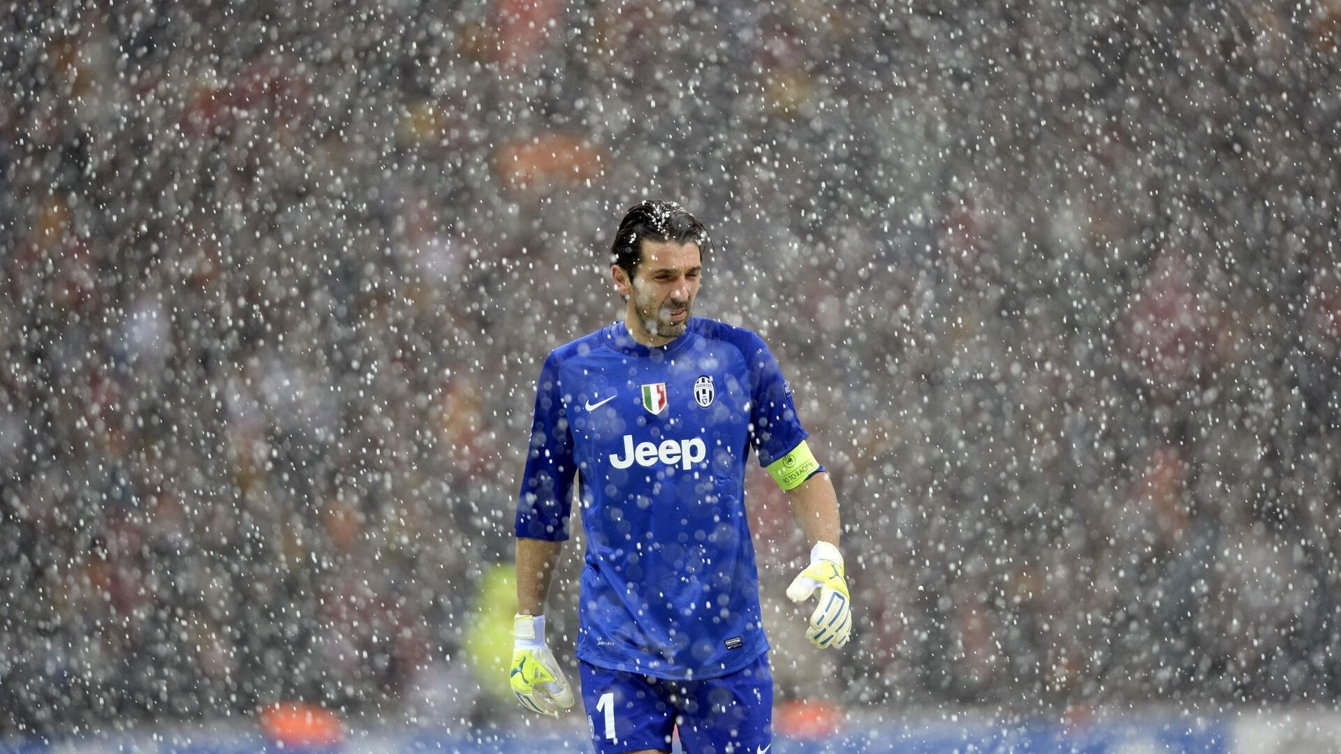 姆巴佩一剑封喉，哥伦比亚铁桶阵难阻法国晋级之路