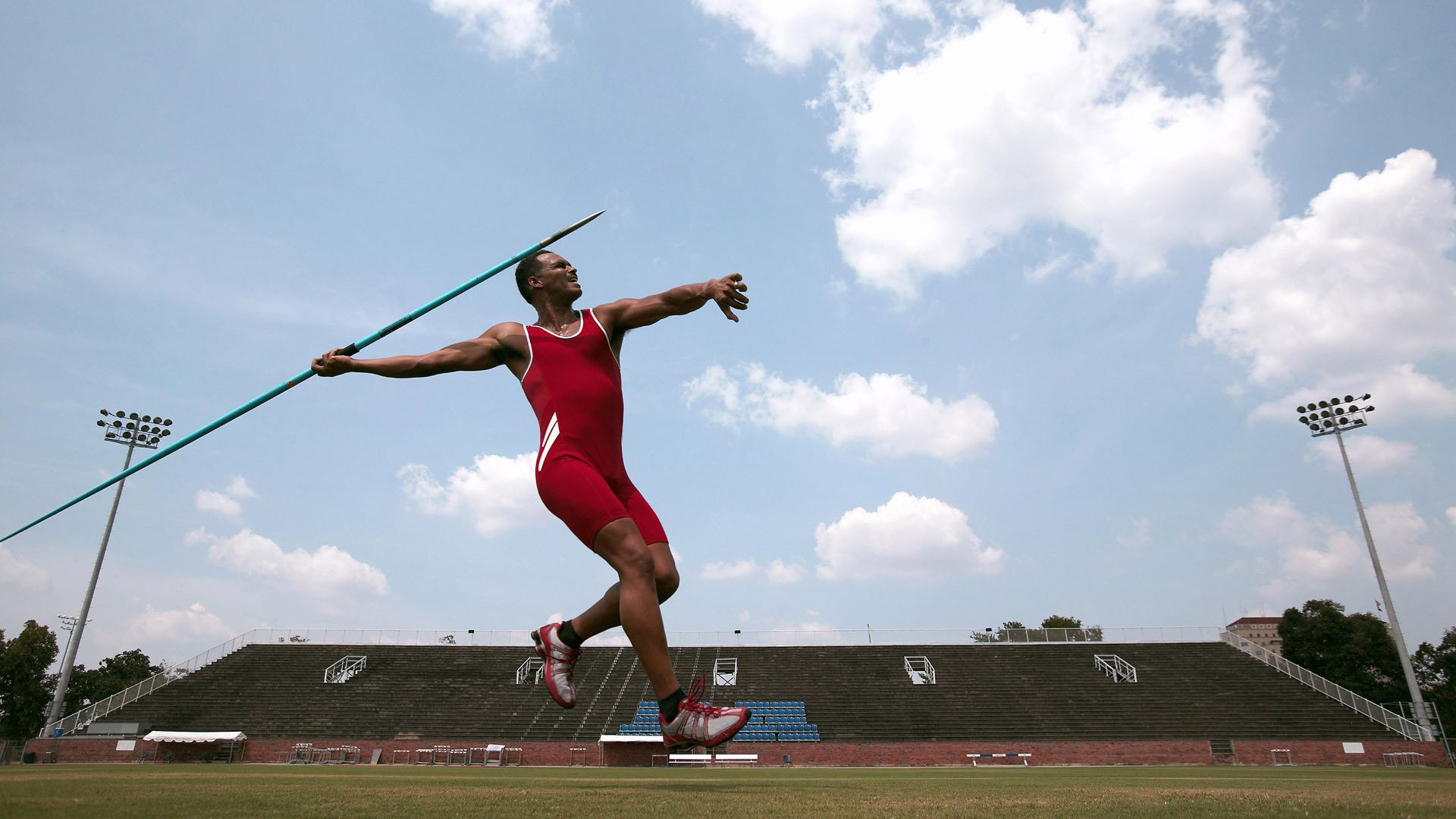 奥运周期关键战之夜，萨拉赫成为全场焦点