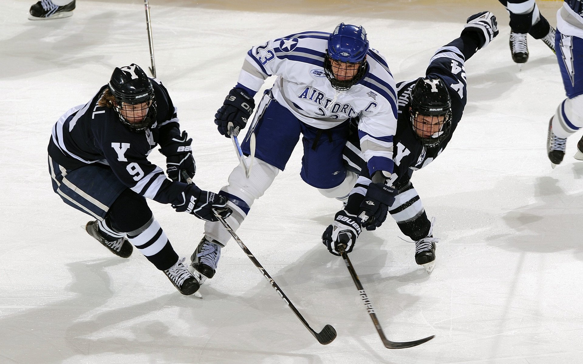 北京队粉碎鹈鹕，恩比德大场面先生，当东方铁壁遇上费城巨兽